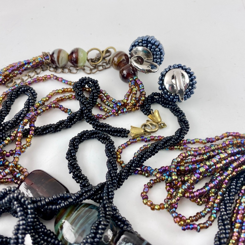 Vintage Peacock Carnival Glass Black Seed Bead Necklace Lot Clip on Earrings. - Picture 6 of 6